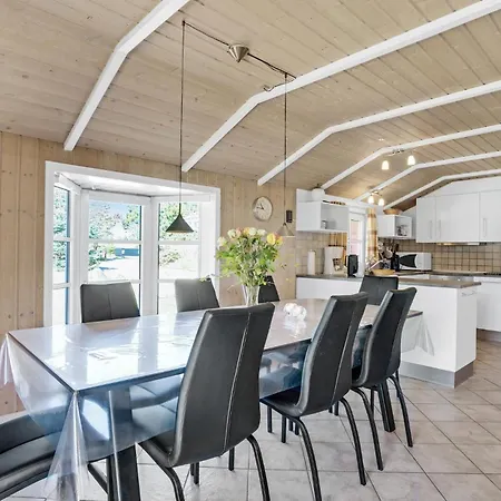 Holiday home Gorgeous In With Sauna